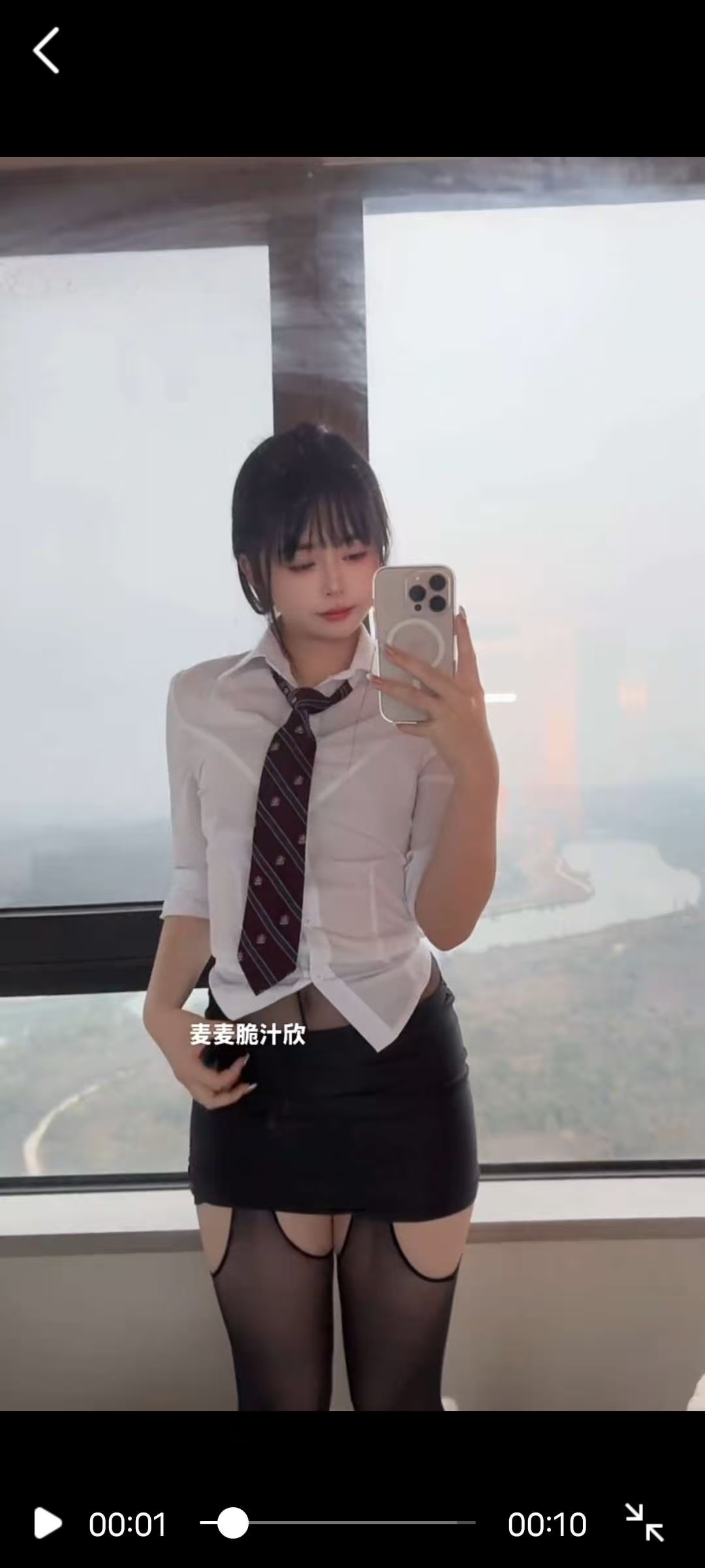 164314r4ot7z77lkl3px3z.jpg